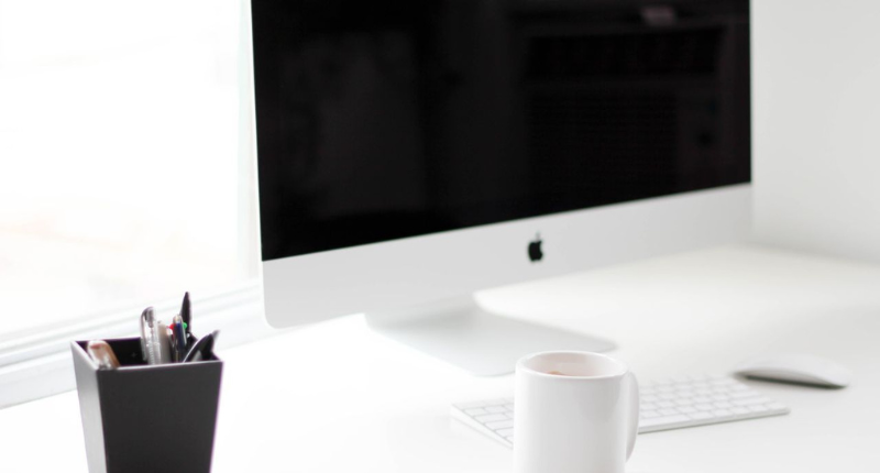 Flexible online side hustles for stay at home moms using a computer