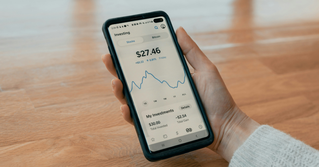 How to save money on subscriptions tracking monthly bills on a phone